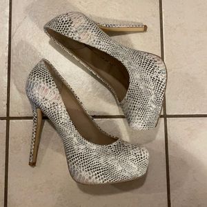 Steve Madden sexy platform heels.